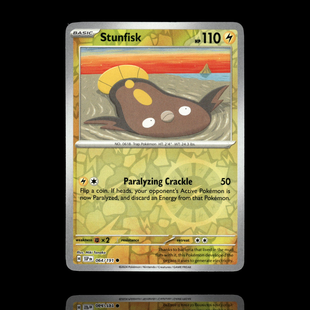 ▸ Stunfisk | SV08: Surging Sparks | Reverse Holo | 064/191 | NM